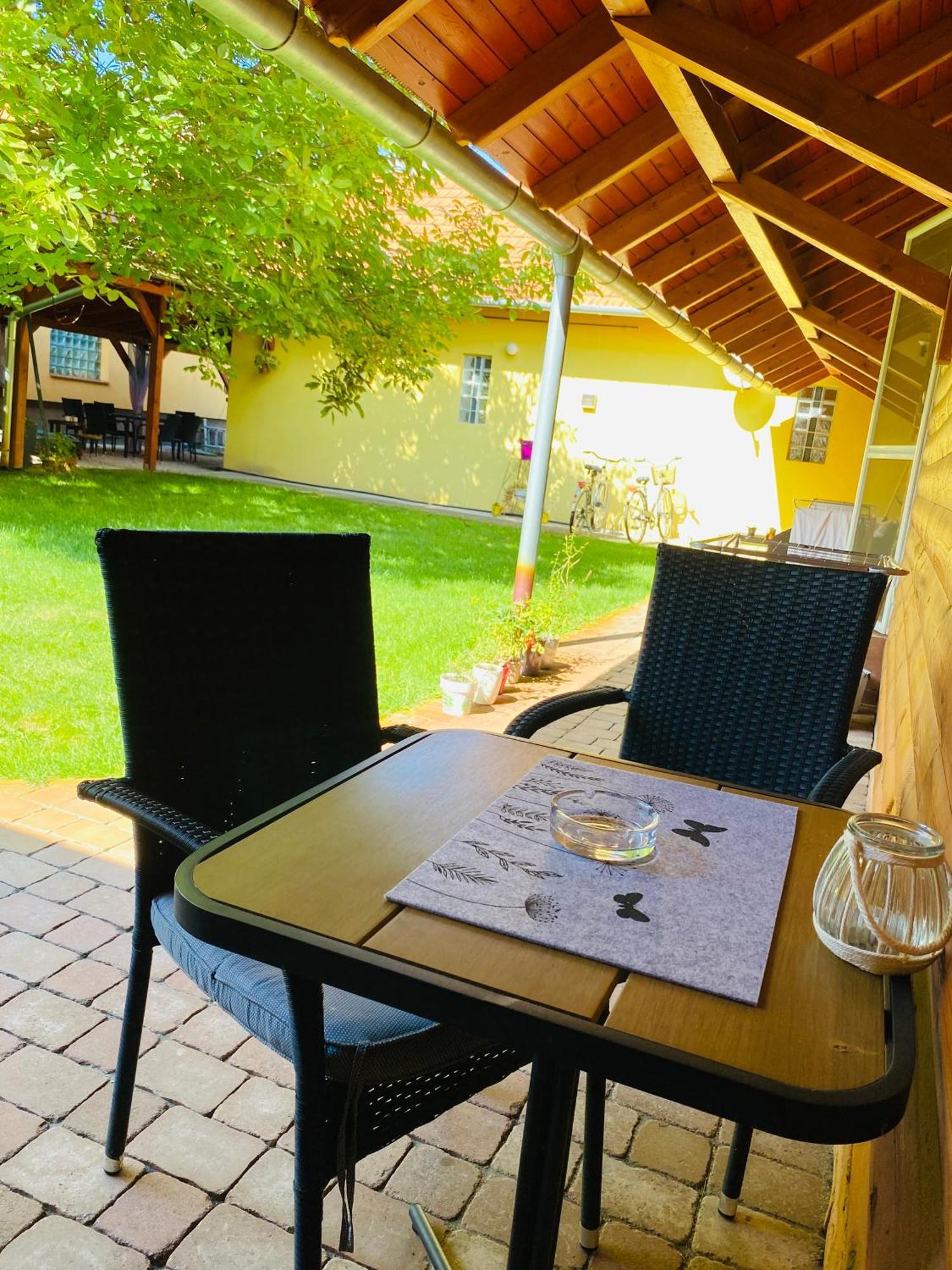 Borostyan Apartmanhaz Mórahalom Esterno foto